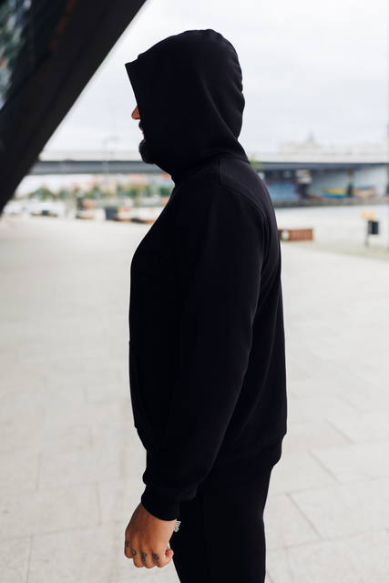 Bluza dresowa męska Hellas Wear – klasyczna czarna, elastyczny materiał