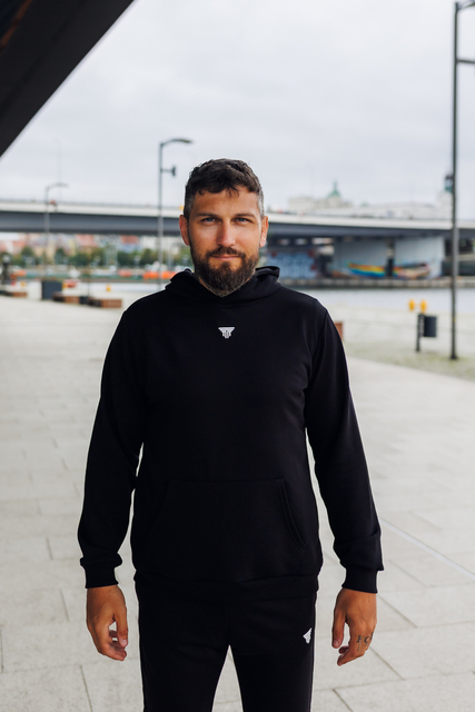 Bluza dresowa męska Hellas Wear – klasyczna czarna, elastyczny materiał